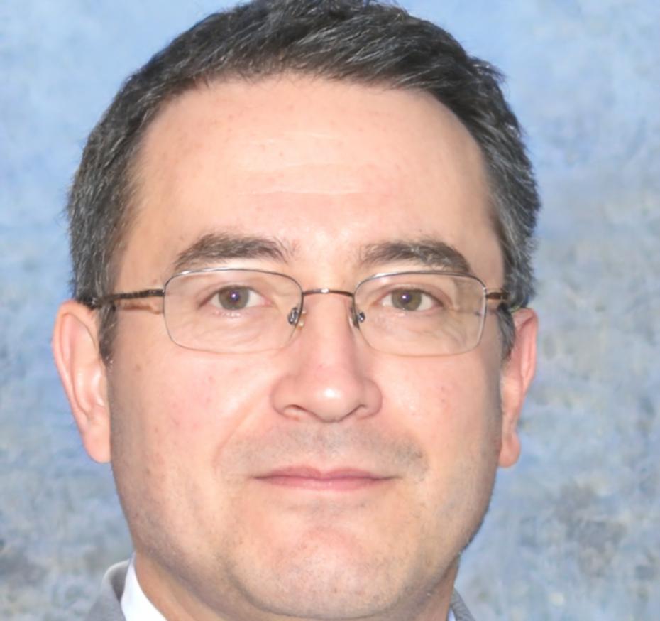 Formateur expert en manucure professionnelle xorenthaqulix